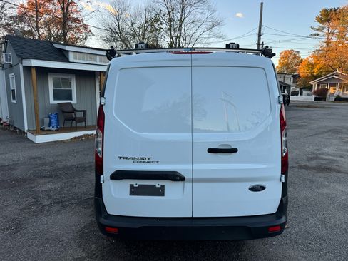 Used 2022 Ford Transit Connect XL image 7