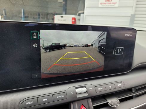 Used 2025 Kia K4 FWD image 17