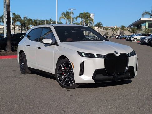 Used 2026 BMW iX xDrive45 w/ M Sport Package image 2