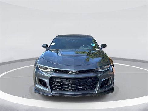Used 2022 Chevrolet Camaro ZL1 image 2