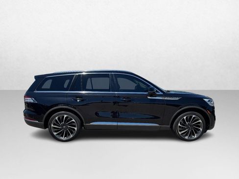 Certified 2023 Lincoln Aviator Reserve w/ Equipment Group 201A AWD/4WD image 4