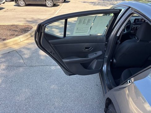 Used 2024 Nissan Sentra SV FWD image 30