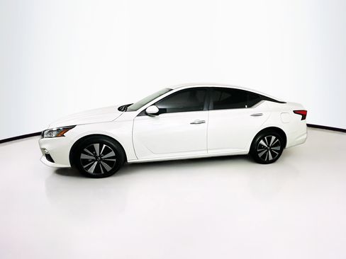 Used 2022 Nissan Altima 2.5 SV image 4