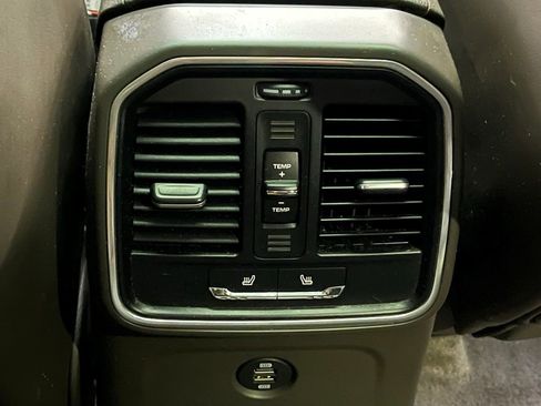 Used 2017 Porsche Macan S image 10