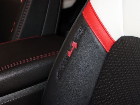 Used 2023 GMC Canyon AT4X image 17