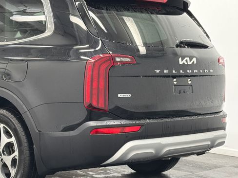 Used 2022 Kia Telluride EX AWD/4WD image 6