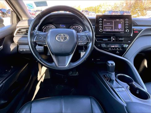 Used 2023 Toyota Camry SE image 17