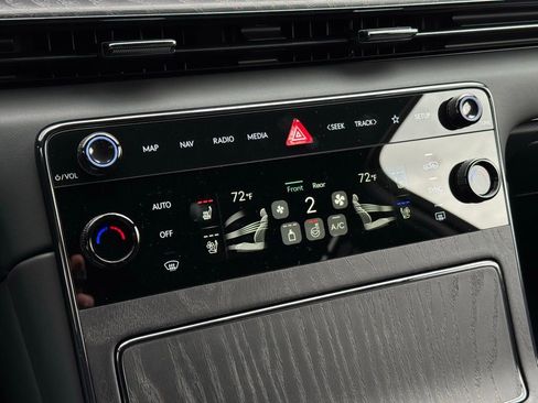 New 2026 Genesis GV80 3.5T Prestige image 36