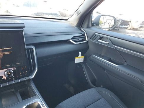 New 2026 GMC Acadia Elevation image 15