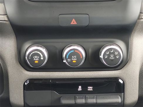 Used 2019 RAM 2500 Tradesman image 15