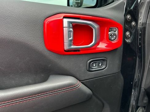 Used 2022 Jeep Gladiator Rubicon w/ Cold Weather Group AWD/4WD image 27