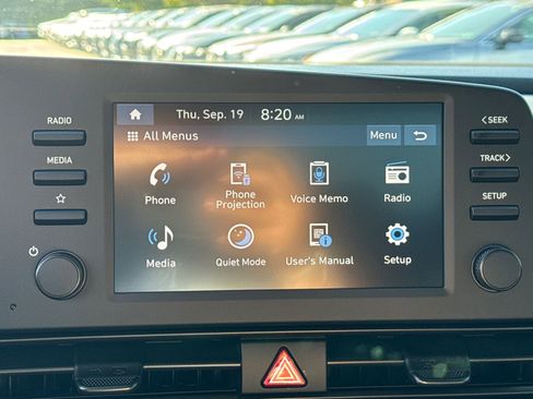 Certified 2025 Hyundai Elantra Sport image 29