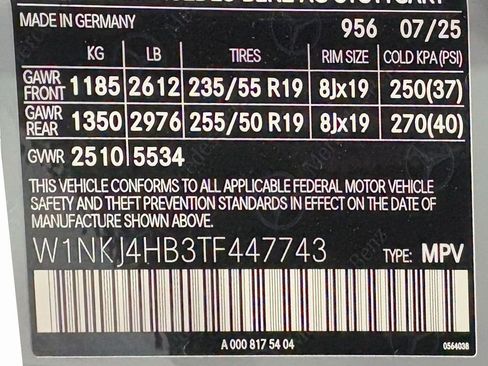 Certified 2026 Mercedes-Benz GLC 300 4MATIC image 37