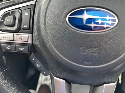 Used 2017 Subaru Forester 2.5i Premium AWD/4WD image 18