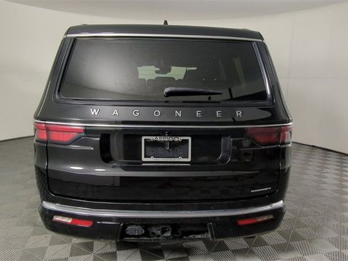Used 2024 Jeep Wagoneer Series II image 6
