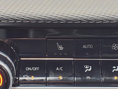 New 2026 Chevrolet Equinox LT w/ Convenience Package II image 16