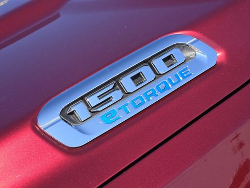 Certified 2022 RAM 1500 Big Horn AWD/4WD image 11