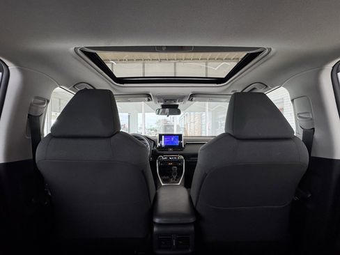 Used 2024 Toyota RAV4 XLE image 18