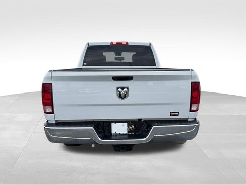 Used 2022 RAM 1500 Tradesman w/ Chrome Appearance Group RWD image 4