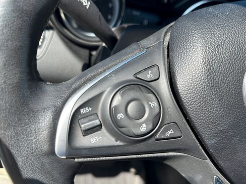 Used 2017 Buick Envision Essence FWD image 12