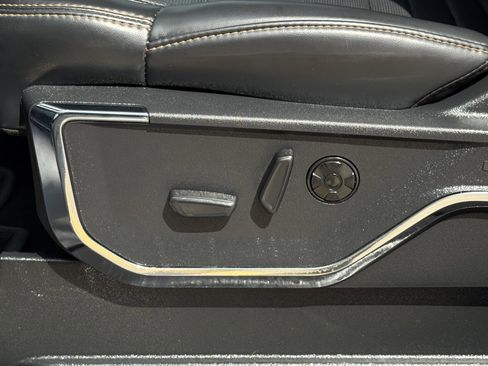 Used 2024 Ford F250 Platinum image 20