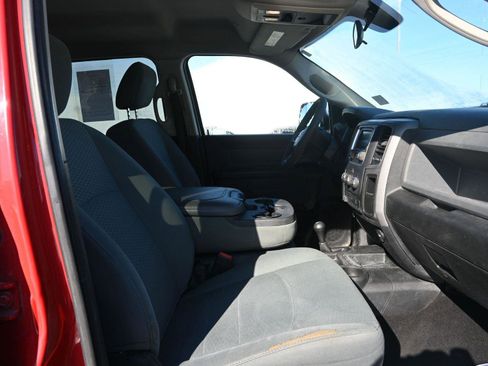 Used 2018 RAM 3500 Tradesman w/ Chrome Appearance Group image 9