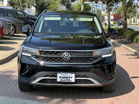 Used 2022 Volkswagen Taos SE image 6