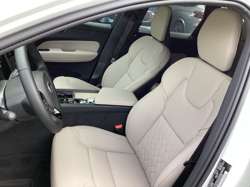 Used 2026 Volvo XC60 B5 Plus w/ Protection Package Premier AWD/4WD image 15