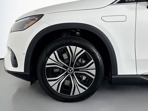 New 2026 Mercedes-Benz EQE 320 4MATIC SUV image 9