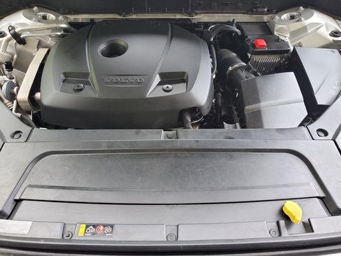 Used 2019 Volvo XC90 T5 Momentum w/ Advanced Package FWD image 22