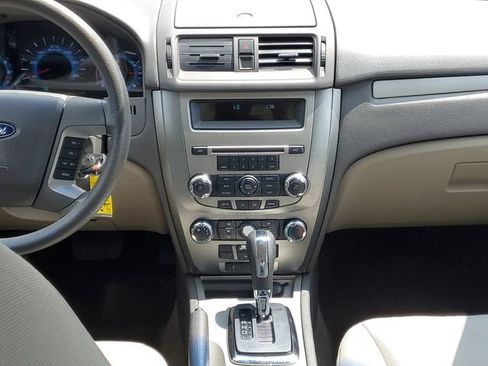 Used 2011 Ford Fusion SE FWD image 27