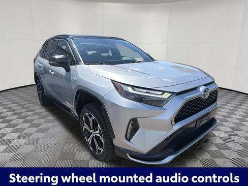 Used 2023 Toyota RAV4 XSE AWD/4WD image 9