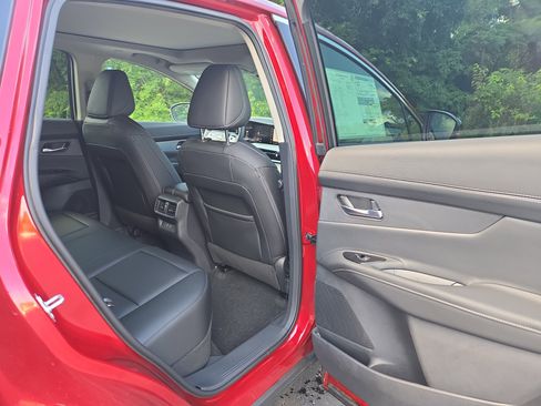 New 2025 Nissan Murano SL image 17