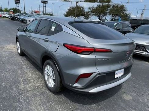 New 2025 Buick Envista Sport Touring w/ Convenience I Package FWD image 8