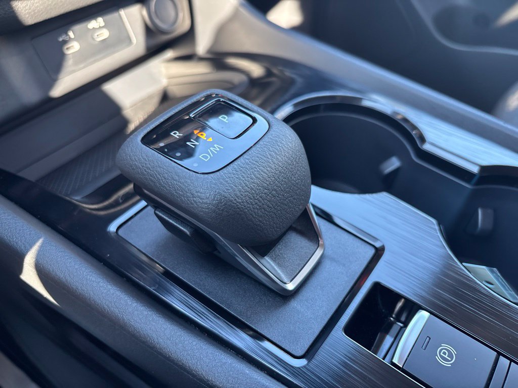 Certified 2026 Nissan Rogue SV FWD image 30