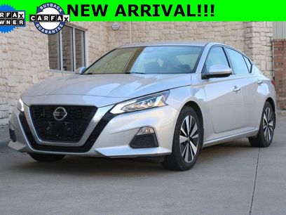 Used 2021 Nissan Altima 2.5 SV