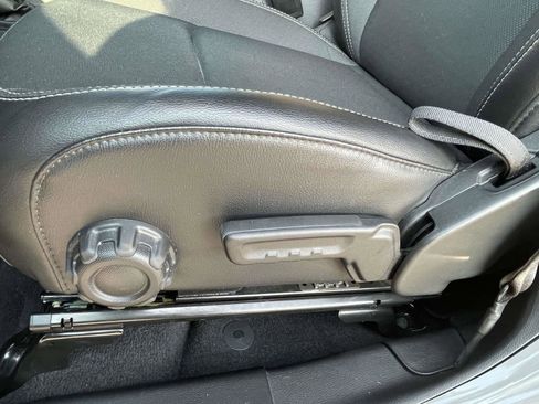 Used 2021 Jeep Wrangler Unlimited Sport image 16