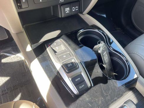 Used 2022 Honda Pilot Touring image 31