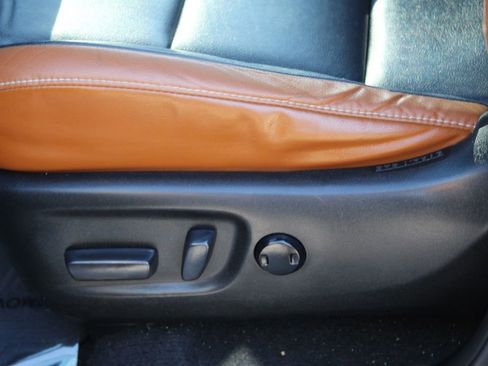 Used 2016 Toyota RAV4 SE image 18