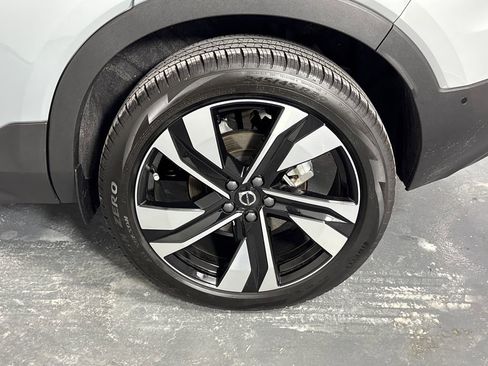 Used 2026 Volvo XC40 B5 Ultra image 35