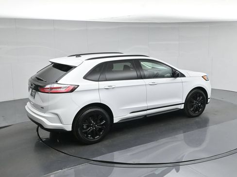 Used 2022 Ford Edge SE w/ Black Appearance Package AWD/4WD image 41