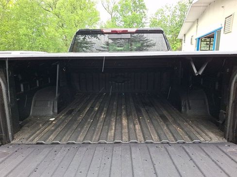 Used 2024 Chevrolet Silverado 1500 LTZ w/ LTZ Premium Package AWD/4WD image 28