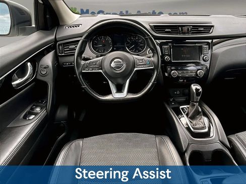 Used 2022 Nissan Rogue Sport SV w/ Technology Package AWD/4WD image 11