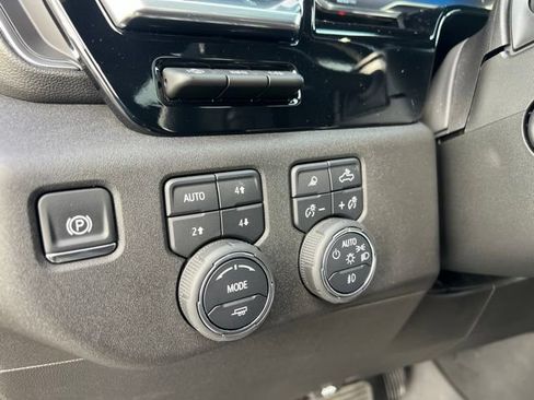 Used 2025 Chevrolet Silverado 1500 High Country w/ Midnight Edition AWD/4WD image 20