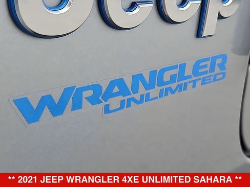 Used 2021 Jeep Wrangler Unlimited Sahara w/ Cold Weather Group AWD/4WD image 13