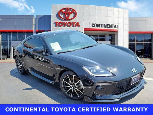 Used 2025 Toyota GR86 w/ ALL Weather Mat Package (TMS) RWD image 1