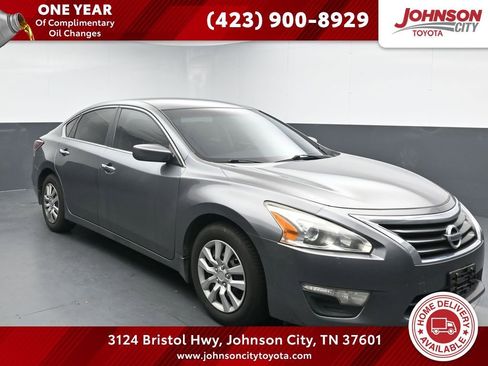 Used 2015 Nissan Altima 2.5 S w/ Power Driver Seat Package FWD image 1