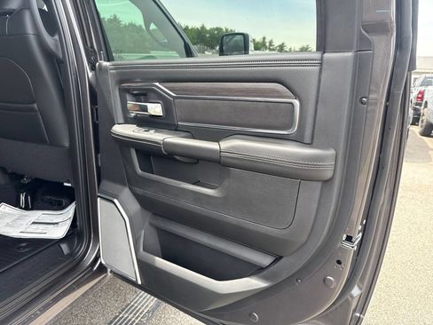 New 2026 RAM 2500 Laramie AWD/4WD image 25