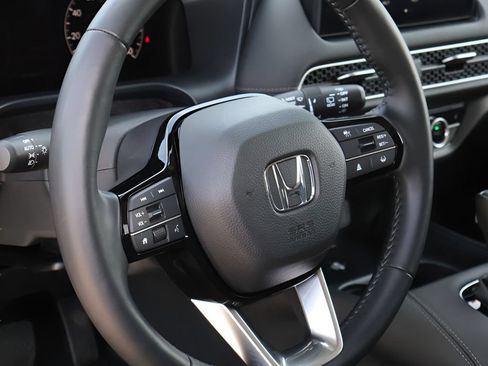 Used 2026 Honda HR-V EX-L image 17
