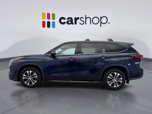 Used 2021 Toyota Highlander XLE image 2
